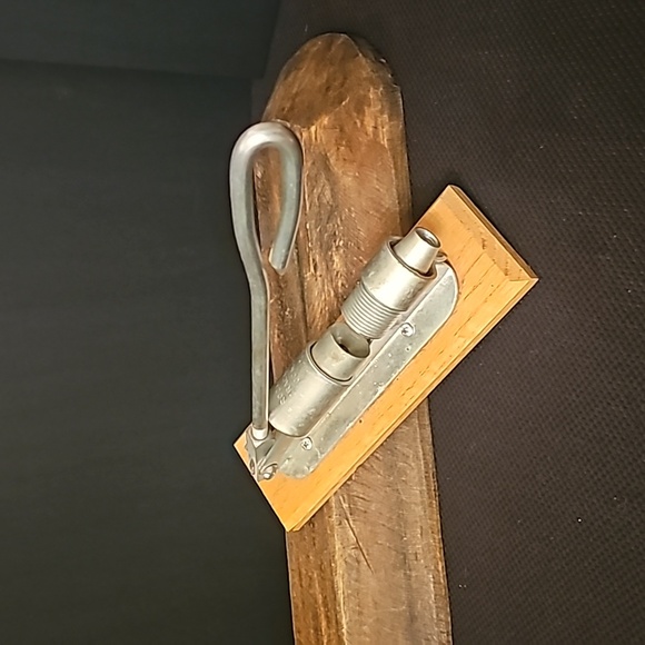 Vintage Reed's Rocket Nut Cracker - Picture 9 of 11